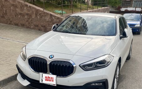 BMW 1 серия, 2022 год, 1 850 000 рублей, 39 фотография