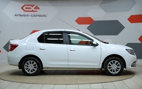 Renault Logan II, 2017 год, 820 000 рублей, 4 фотография