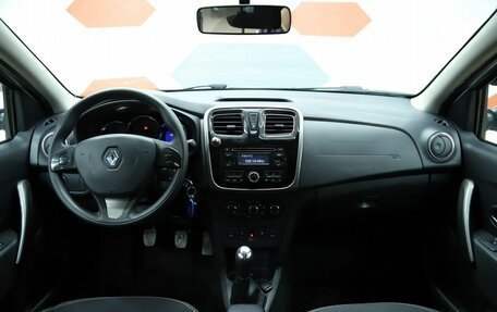 Renault Logan II, 2017 год, 820 000 рублей, 11 фотография