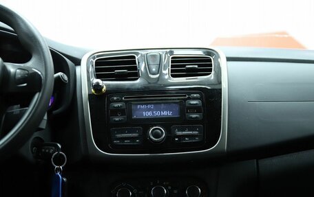 Renault Logan II, 2017 год, 820 000 рублей, 13 фотография