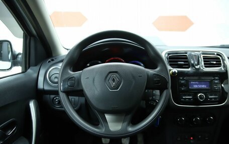 Renault Logan II, 2017 год, 820 000 рублей, 12 фотография