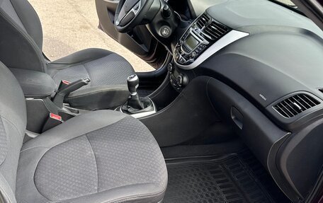 Hyundai Solaris II рестайлинг, 2012 год, 750 000 рублей, 6 фотография