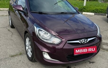 Hyundai Solaris II рестайлинг, 2012 год, 750 000 рублей, 12 фотография