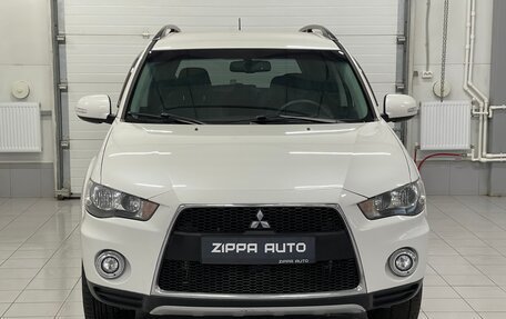 Mitsubishi Outlander III рестайлинг 3, 2011 год, 1 399 000 рублей, 2 фотография