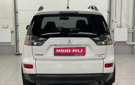 Mitsubishi Outlander III рестайлинг 3, 2011 год, 1 399 000 рублей, 5 фотография
