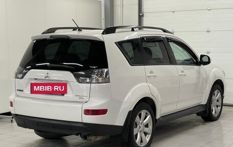 Mitsubishi Outlander III рестайлинг 3, 2011 год, 1 399 000 рублей, 4 фотография