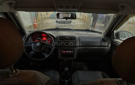 Skoda Fabia II, 2011 год, 415 000 рублей, 7 фотография