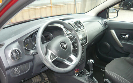 Renault Logan II, 2018 год, 1 050 000 рублей, 8 фотография