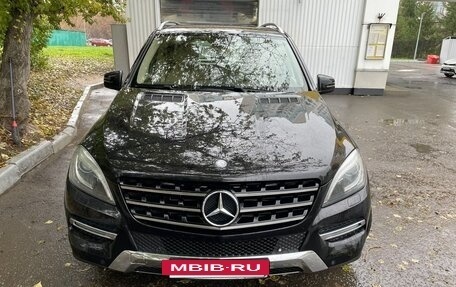 Mercedes-Benz M-Класс, 2013 год, 2 950 000 рублей, 3 фотография