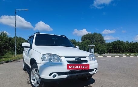 Chevrolet Niva I рестайлинг, 2013 год, 800 000 рублей, 15 фотография
