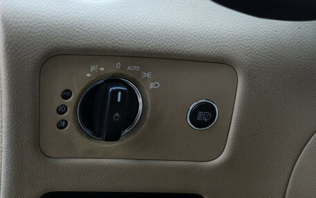 Mercedes-Benz CLS, 2005 год, 900 000 рублей, 24 фотография