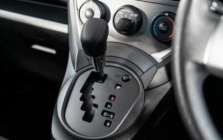 Subaru Trezia, 2011 год, 950 000 рублей, 13 фотография