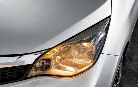 Subaru Trezia, 2011 год, 950 000 рублей, 20 фотография