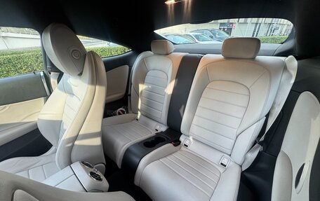 Mercedes-Benz C-Класс, 2016 год, 2 900 000 рублей, 18 фотография