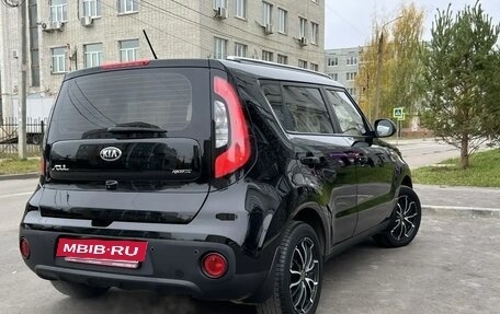 KIA Soul II рестайлинг, 2017 год, 1 495 000 рублей, 5 фотография