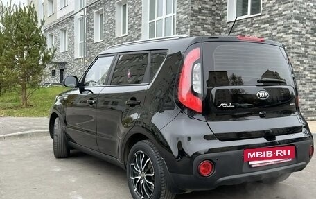 KIA Soul II рестайлинг, 2017 год, 1 495 000 рублей, 6 фотография