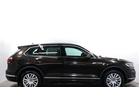 Volkswagen Touareg III, 2019 год, 4 290 000 рублей, 4 фотография