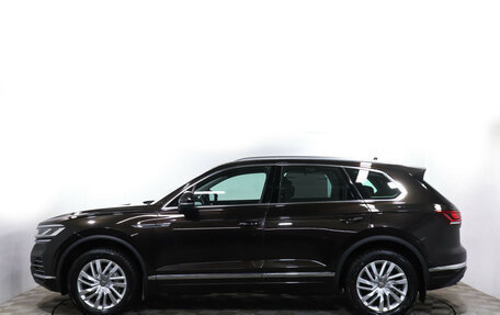 Volkswagen Touareg III, 2019 год, 4 290 000 рублей, 8 фотография
