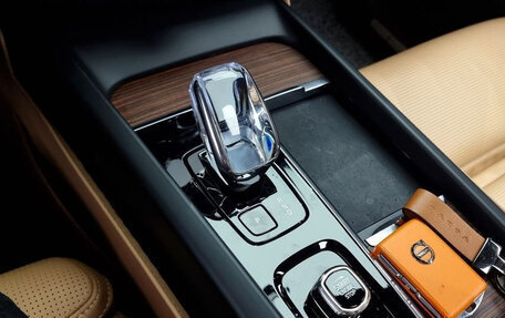 Volvo XC60 II, 2023 год, 3 550 000 рублей, 13 фотография