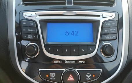 Hyundai Solaris II рестайлинг, 2011 год, 998 000 рублей, 13 фотография
