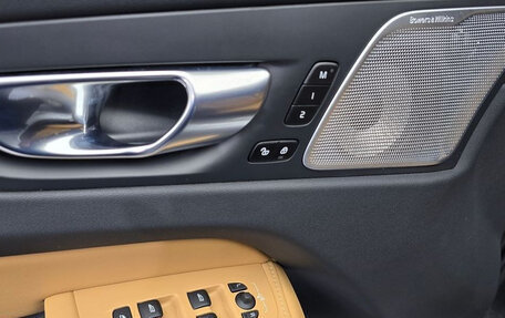 Volvo XC60 II, 2023 год, 3 600 000 рублей, 16 фотография