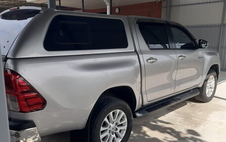 Toyota Hilux VIII, 2018 год, 3 550 000 рублей, 5 фотография