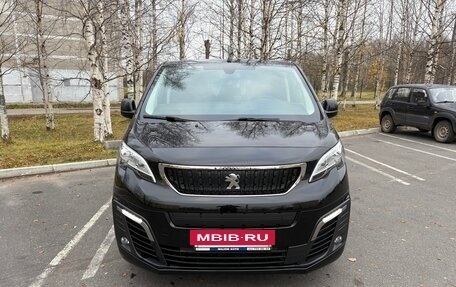 Peugeot Traveller I, 2021 год, 3 550 000 рублей, 3 фотография