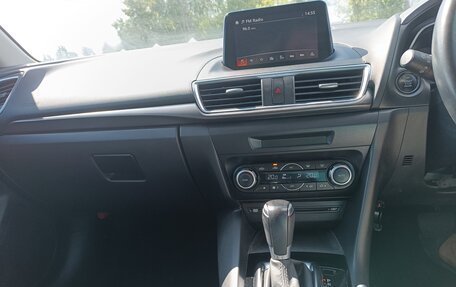 Mazda Axela, 2017 год, 1 310 000 рублей, 19 фотография