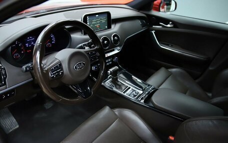 KIA Stinger I, 2018 год, 2 090 000 рублей, 10 фотография
