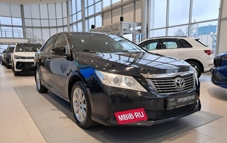 Toyota Camry, 2014 год, 1 994 000 рублей, 7 фотография