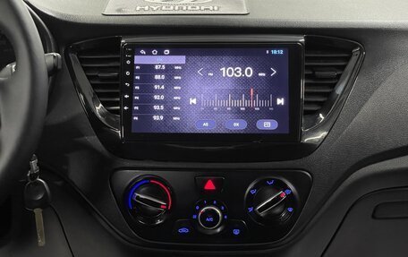 Hyundai Solaris II рестайлинг, 2018 год, 1 099 000 рублей, 14 фотография