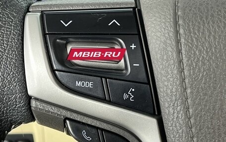 Toyota Land Cruiser 200, 2015 год, 5 200 000 рублей, 21 фотография