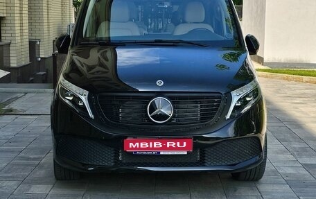 Mercedes-Benz EQV, 2021 год, 6 800 000 рублей, 1 фотография