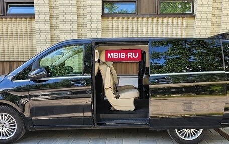Mercedes-Benz EQV, 2021 год, 6 800 000 рублей, 12 фотография