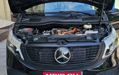 Mercedes-Benz EQV, 2021 год, 6 800 000 рублей, 16 фотография