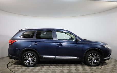 Mitsubishi Outlander III рестайлинг 3, 2018 год, 1 549 000 рублей, 4 фотография