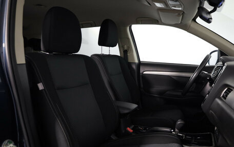 Mitsubishi Outlander III рестайлинг 3, 2018 год, 1 549 000 рублей, 12 фотография