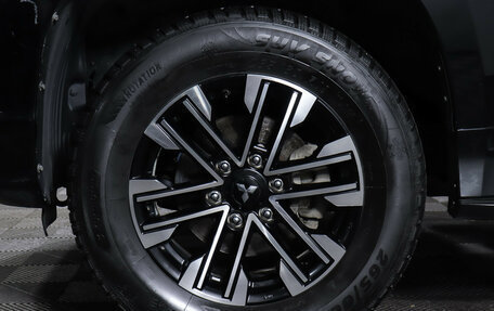 Mitsubishi Pajero Sport III рестайлинг, 2021 год, 3 995 000 рублей, 19 фотография