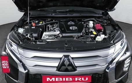Mitsubishi Pajero Sport III рестайлинг, 2021 год, 3 995 000 рублей, 7 фотография