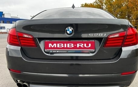 BMW 5 серия, 2011 год, 1 899 999 рублей, 13 фотография