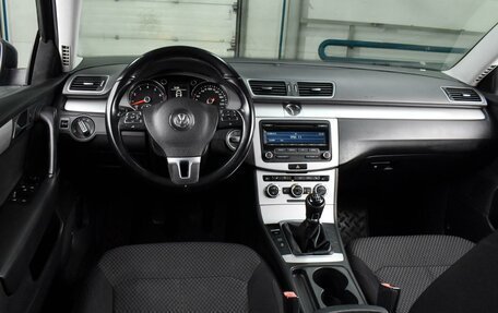 Volkswagen Passat B7, 2012 год, 849 000 рублей, 6 фотография