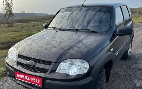 Chevrolet Niva I рестайлинг, 2013 год, 700 000 рублей, 1 фотография