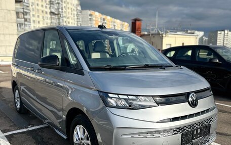 Volkswagen Multivan, 2021 год, 6 200 000 рублей, 3 фотография