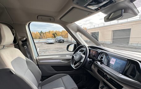 Volkswagen Multivan, 2021 год, 6 200 000 рублей, 8 фотография