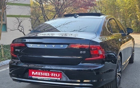 Volvo S90 II рестайлинг, 2022 год, 2 860 000 рублей, 9 фотография