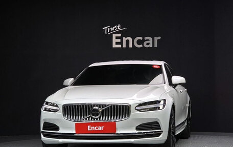 Volvo S90 II рестайлинг, 2021 год, 3 320 000 рублей, 3 фотография