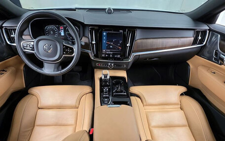 Volvo S90 II рестайлинг, 2021 год, 3 320 000 рублей, 7 фотография