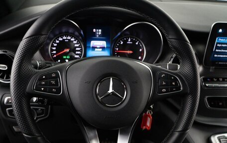 Mercedes-Benz V-Класс, 2022 год, 13 693 055 рублей, 25 фотография