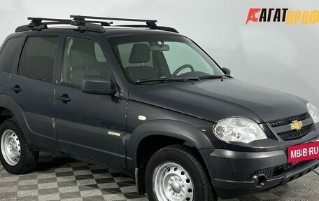 Chevrolet Niva I рестайлинг, 2017 год, 755 000 рублей, 3 фотография