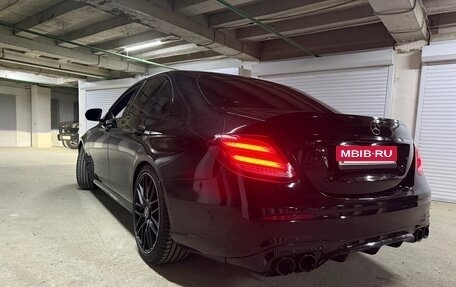 Mercedes-Benz E-Класс, 2019 год, 4 000 000 рублей, 7 фотография